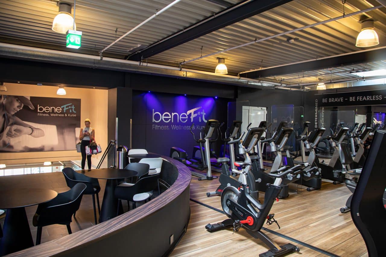 beneFit Fitnessstudio in Oldenburg City Eingang