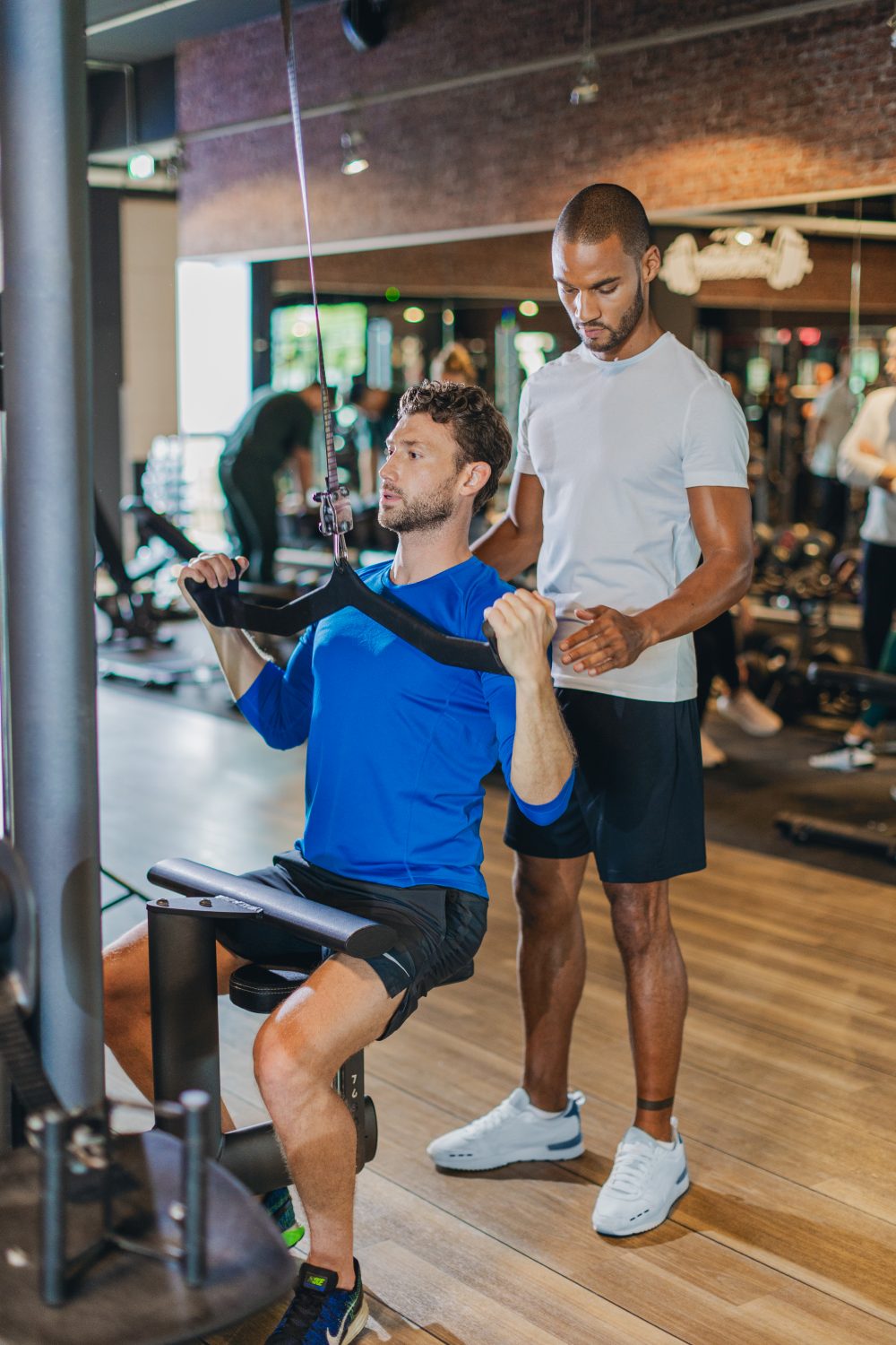 benefit-fitness-fitnessstudio-geraete-training-latzug